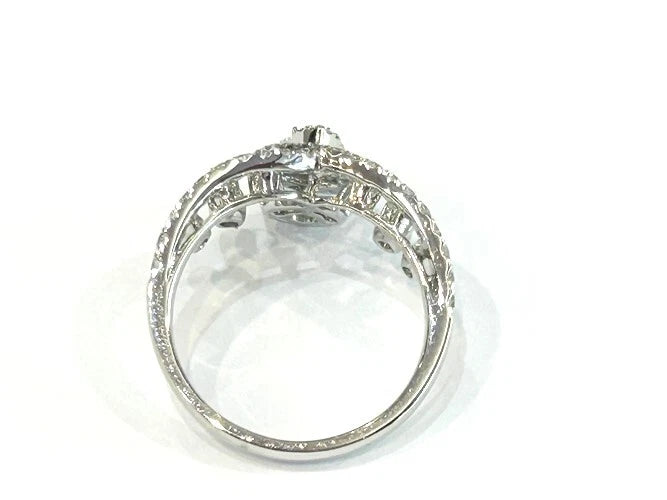 18k White Gold Crown Diamond Ring