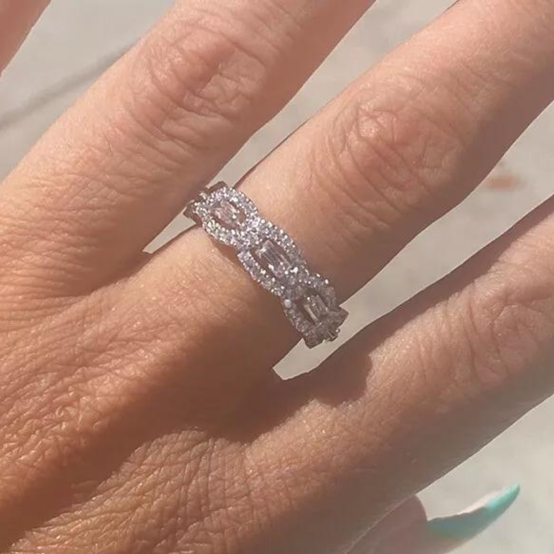 Diamond 18K White Gold Chain Link Ring 0.98 Carats