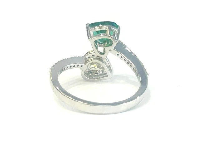 18K White Gold Heart Shaped Emerald & Diamond Heart Wrap Ring 1.00 Carats