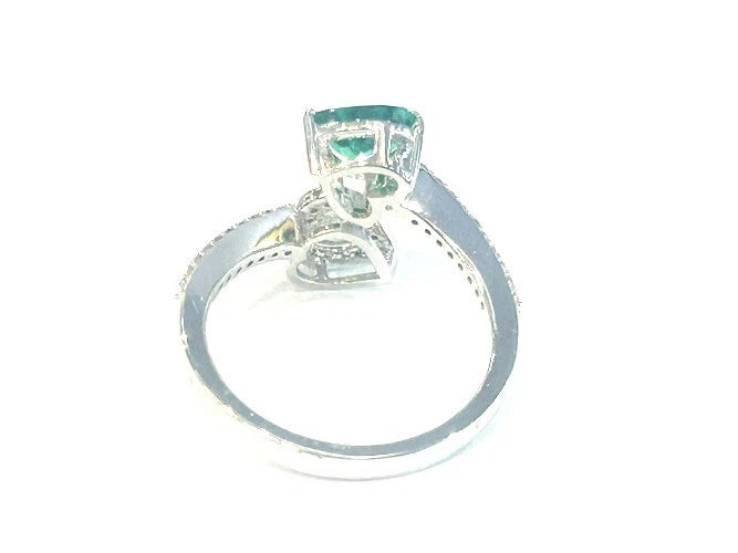18K White Gold Heart Shaped Emerald & Diamond Heart Wrap Ring 1.00 Carats