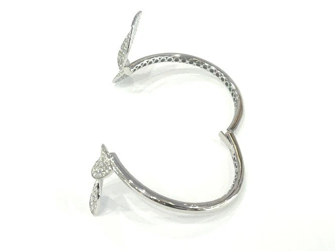 18K White Gold Four Petal Diamond Flower Bangle Bracelet 3.85 Carats