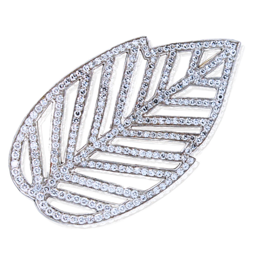 Tiffany & Company Diamond leaf Brooch 4.50 Carats