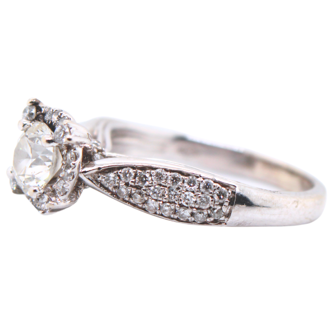 14k White Gold Diamond Ring 0.64Cts
