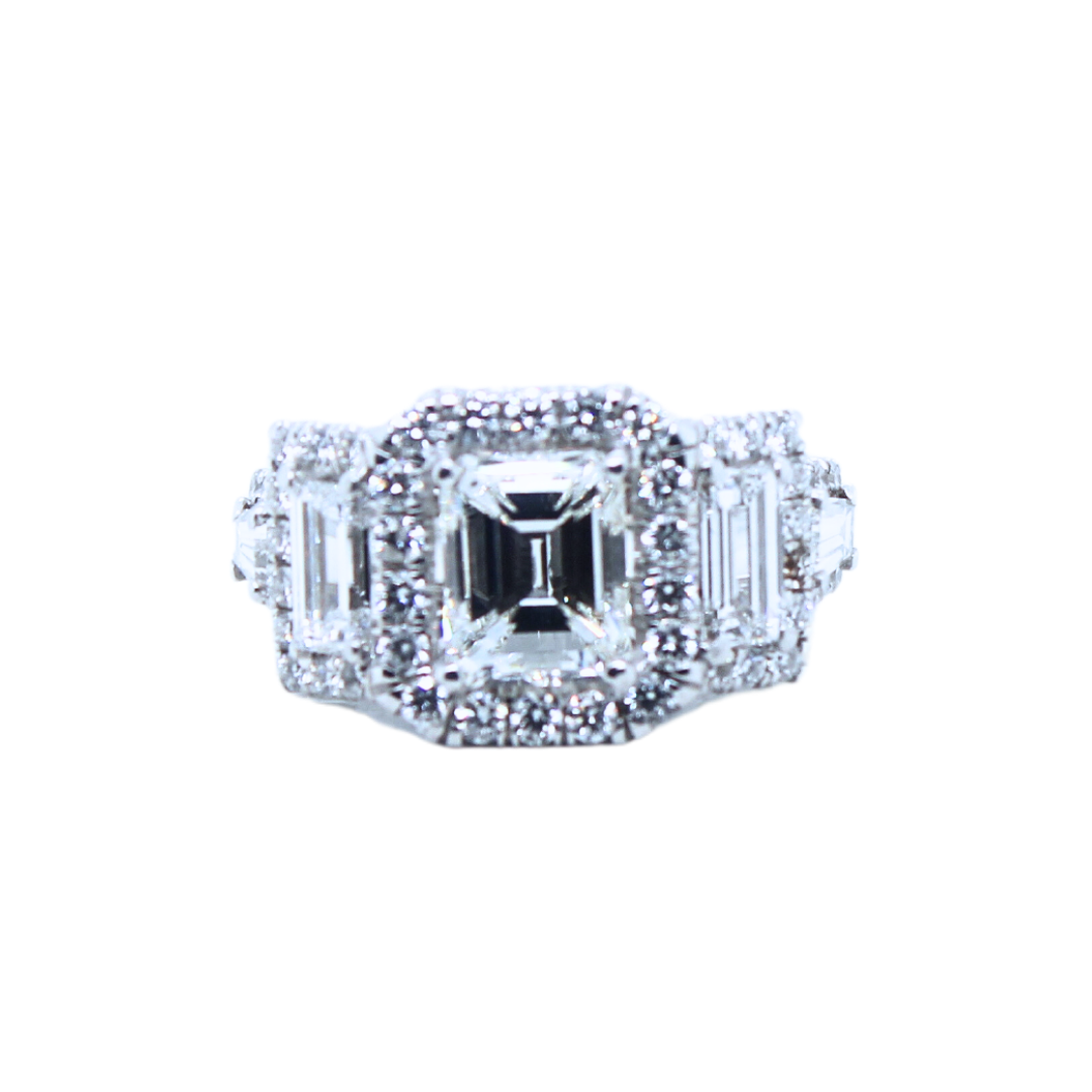 18K White Gold Emerald Cut Diamond Ring