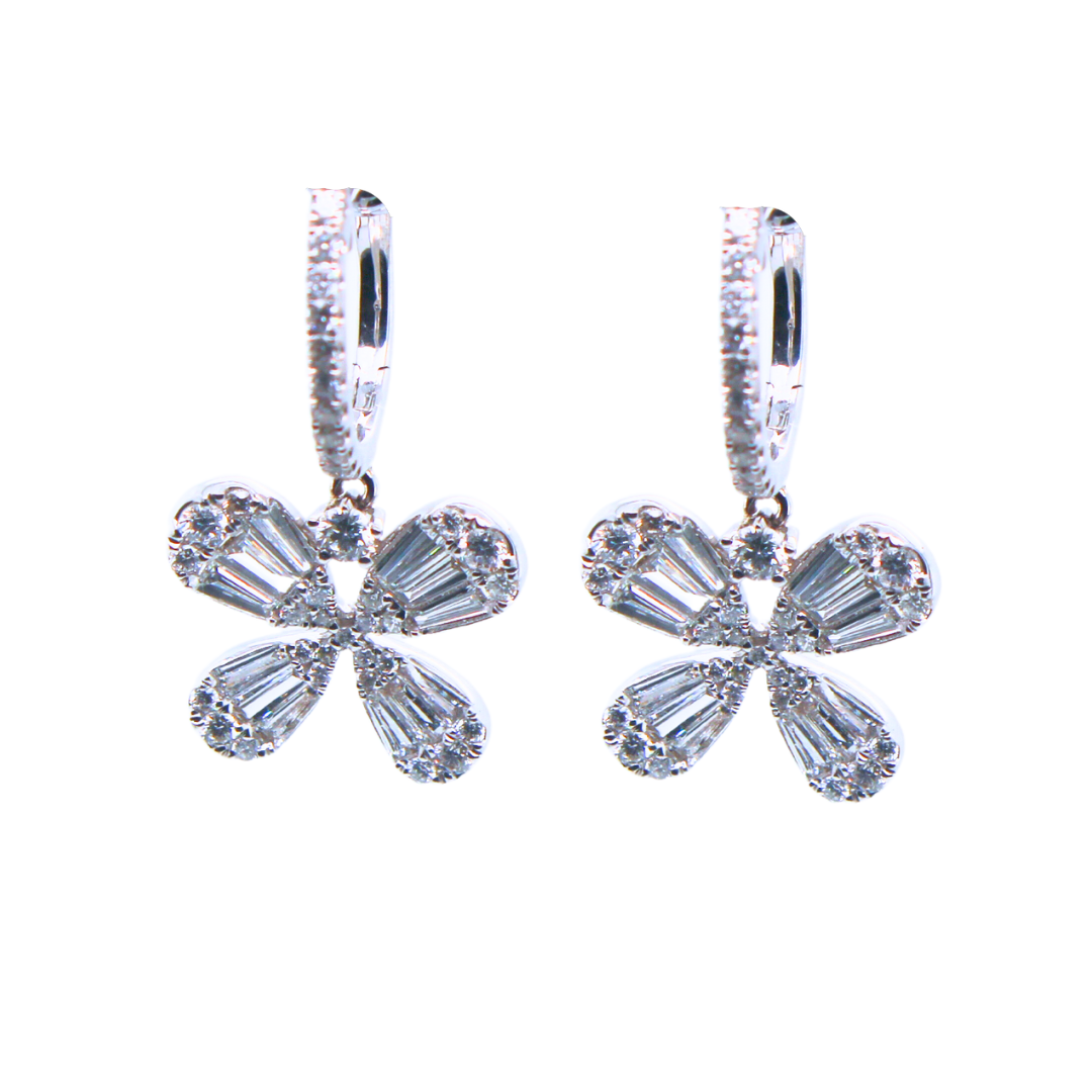 18K White Gold Earrings