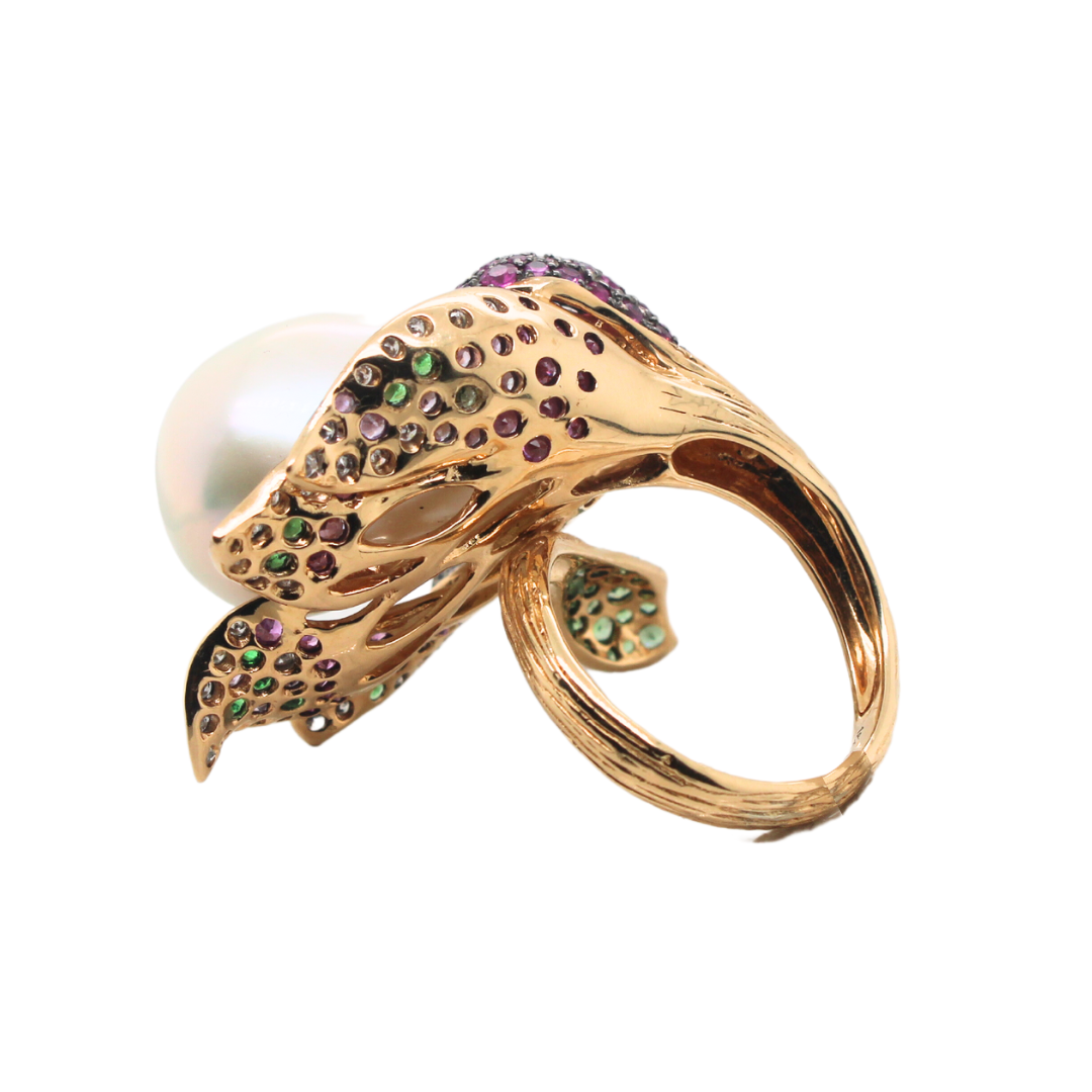 18k Yellow Gold Baroque Pearl and Diamond Ring