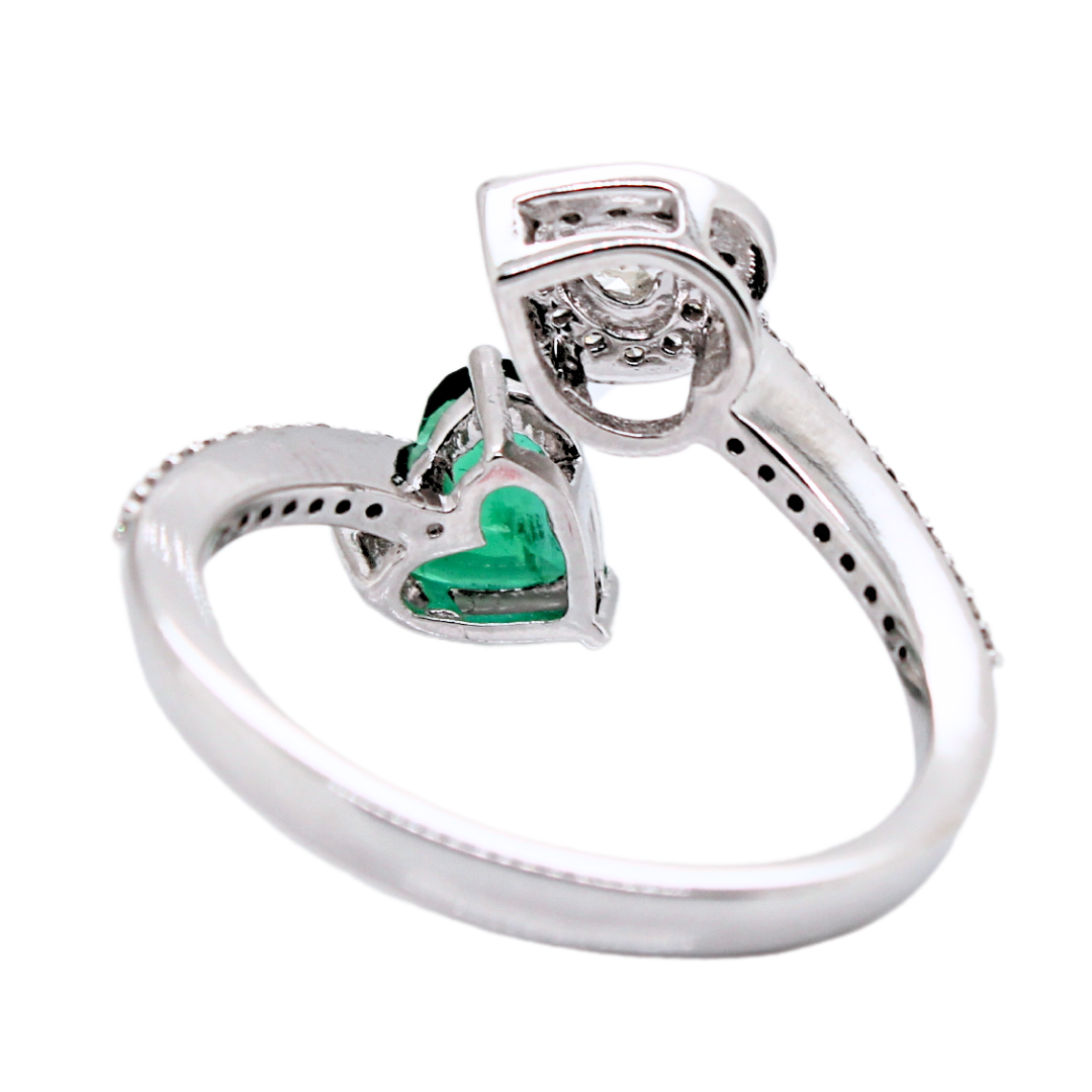 18k White Gold 2 Heart Diamond Ring 1.00CTW