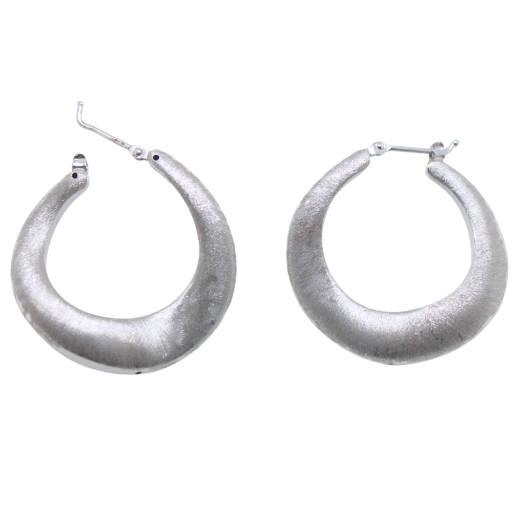 18k White Gold Circular Earrings