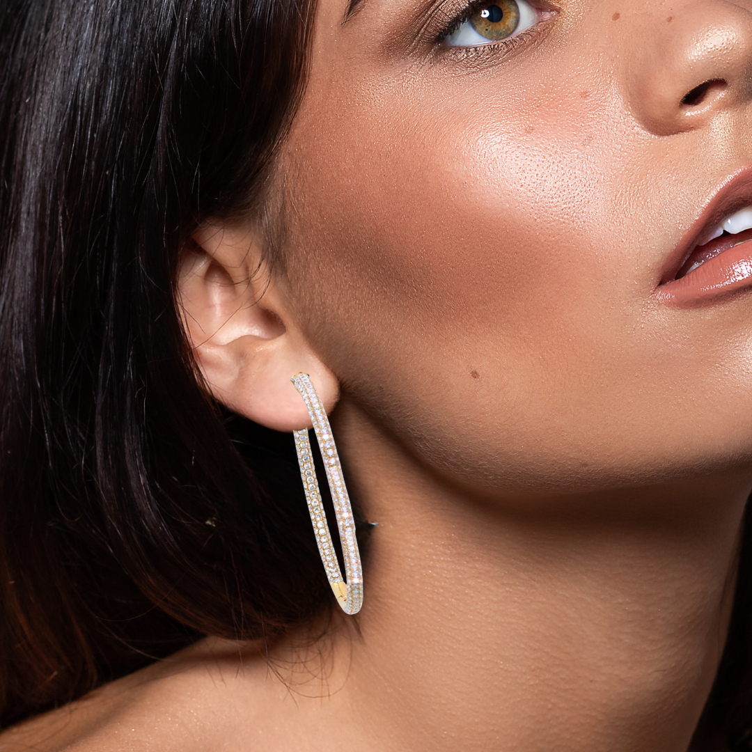 18K Yellow Gold Hoop Earrings with Diamonds