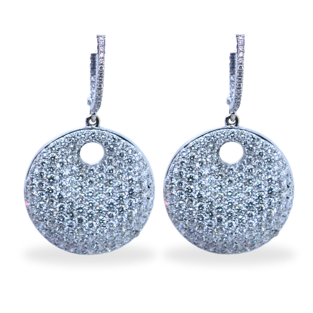 18k White Gold Round Dangling Diamond Earrings