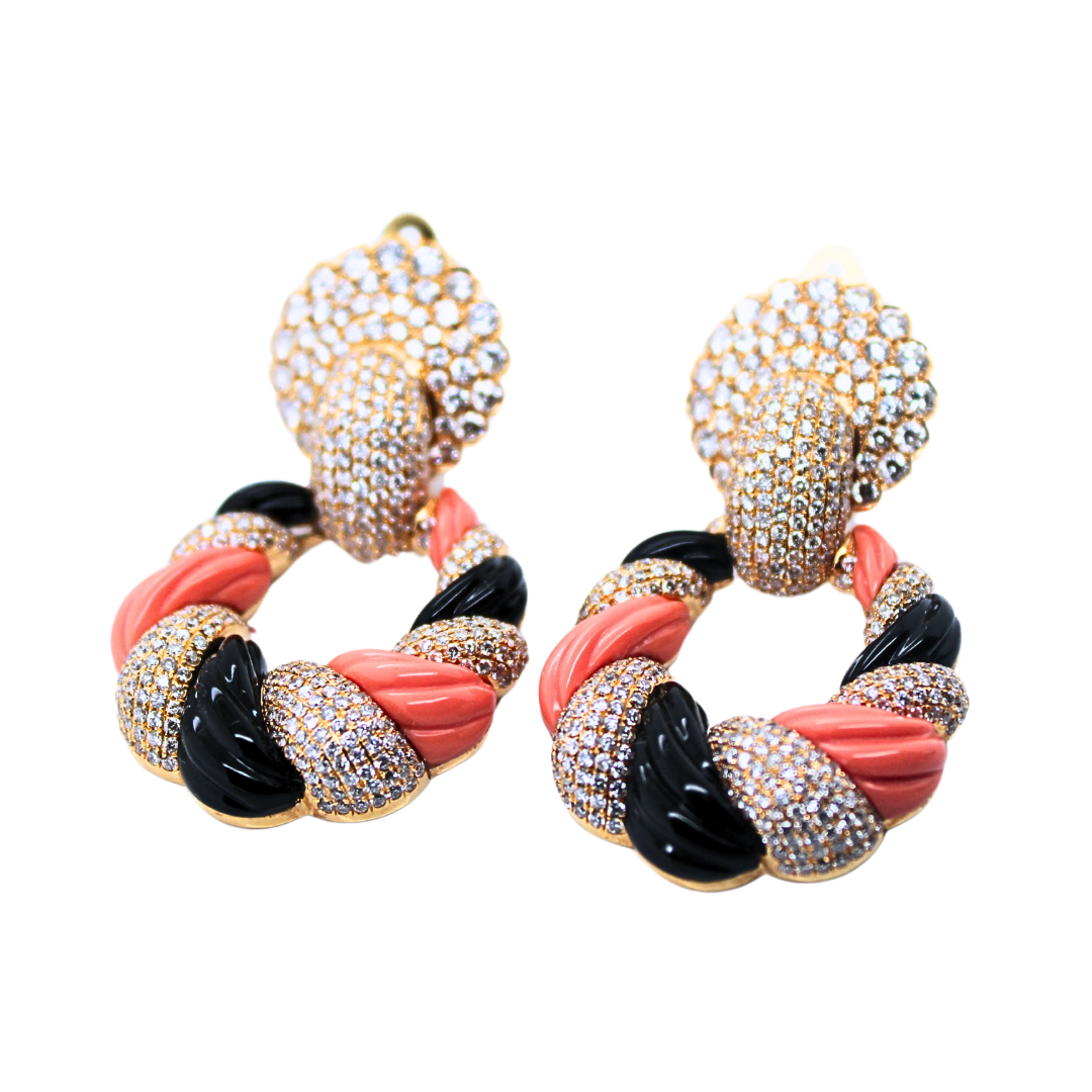18k Yellow Gold Coral and Onyx Diamond Necklace and Earrings Set 28.00Cts