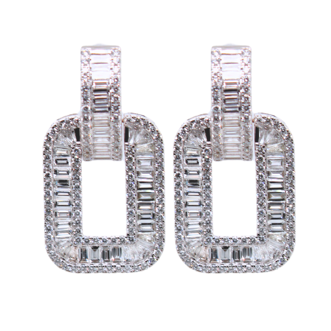 18k White Gold Cluster Earrings 5.40CTW