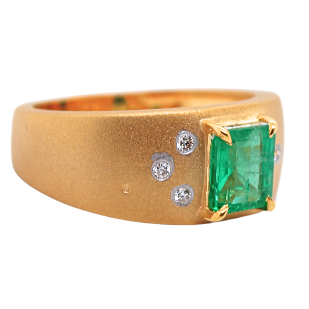 14k Yellow Gold Emerald and Diamond Ring