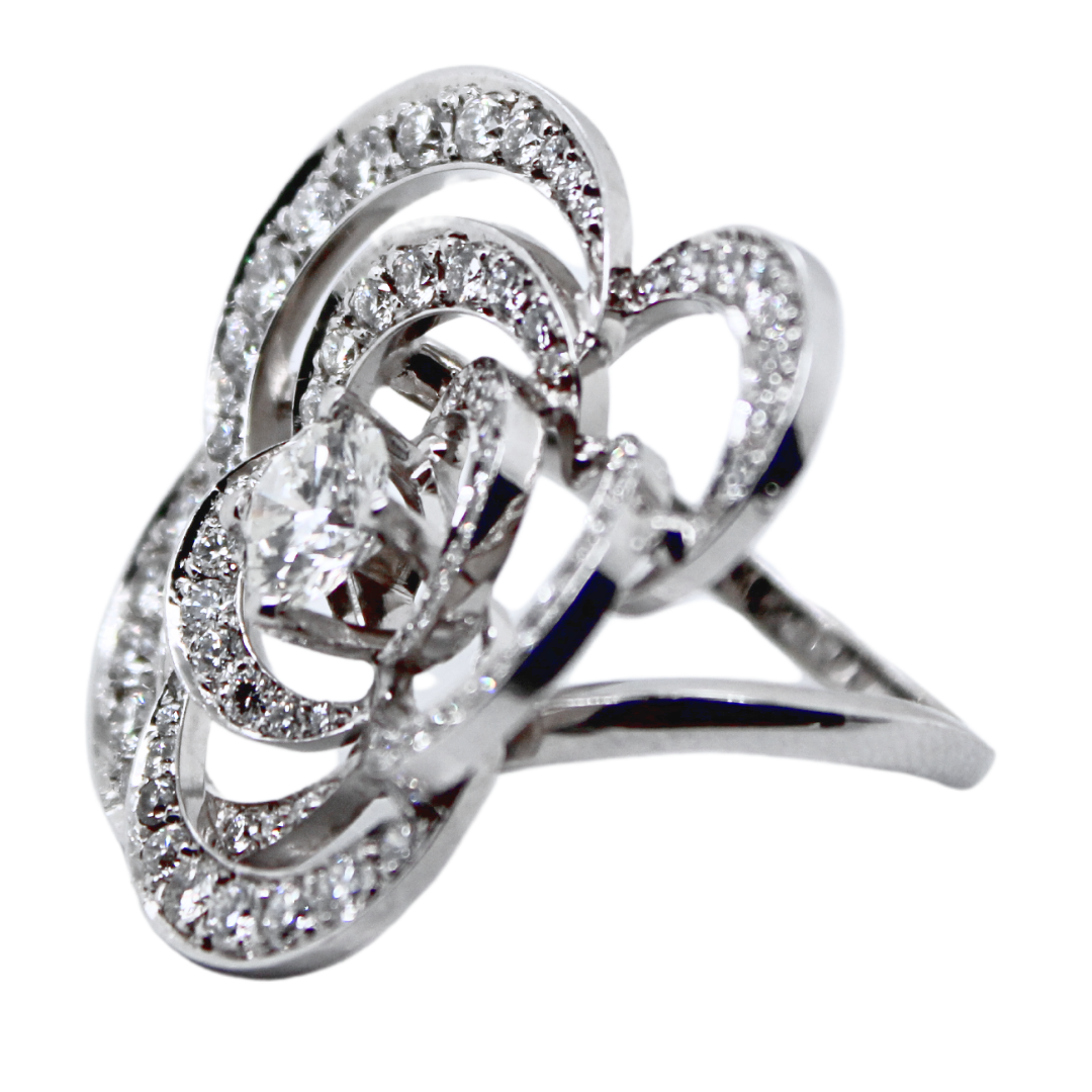 New Well Made 2.43ctw. Diamond Flower Ring in 18K White Gold Size 5 9.5 gram