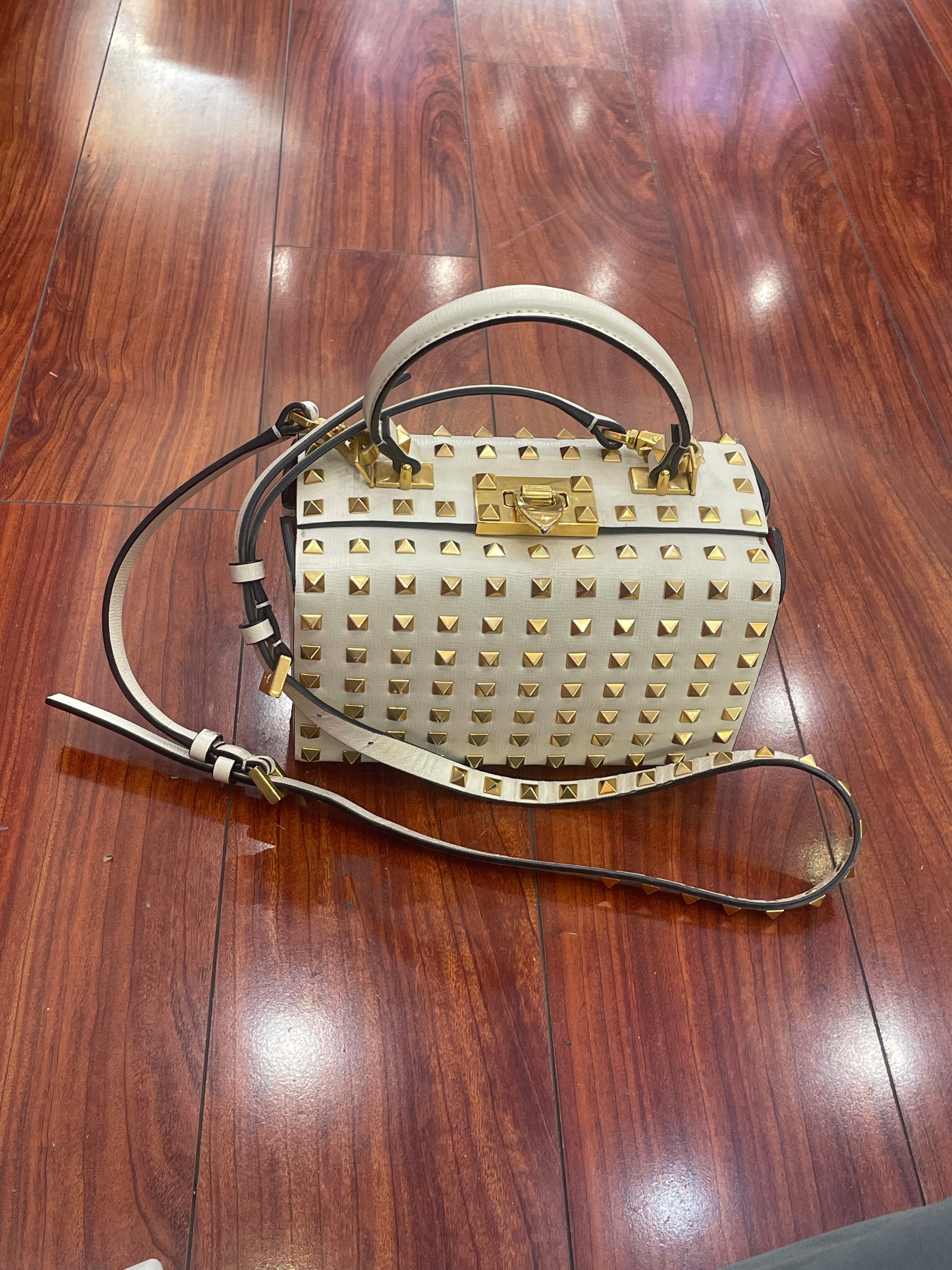 Valentino Off White Leather Rockstud Alcove Top Handle Bag With Strap