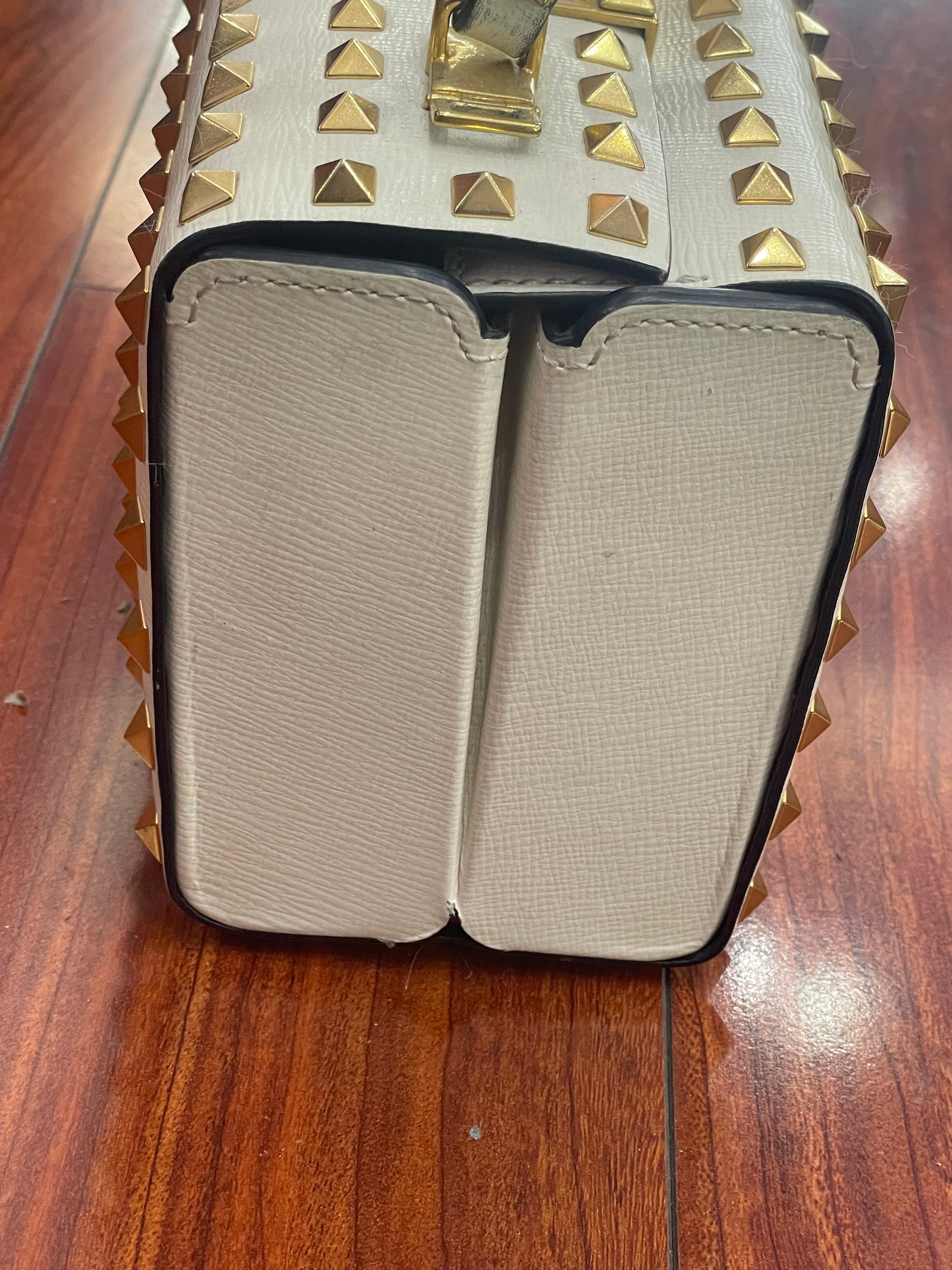 Valentino Off White Leather Rockstud Alcove Top Handle Bag With Strap