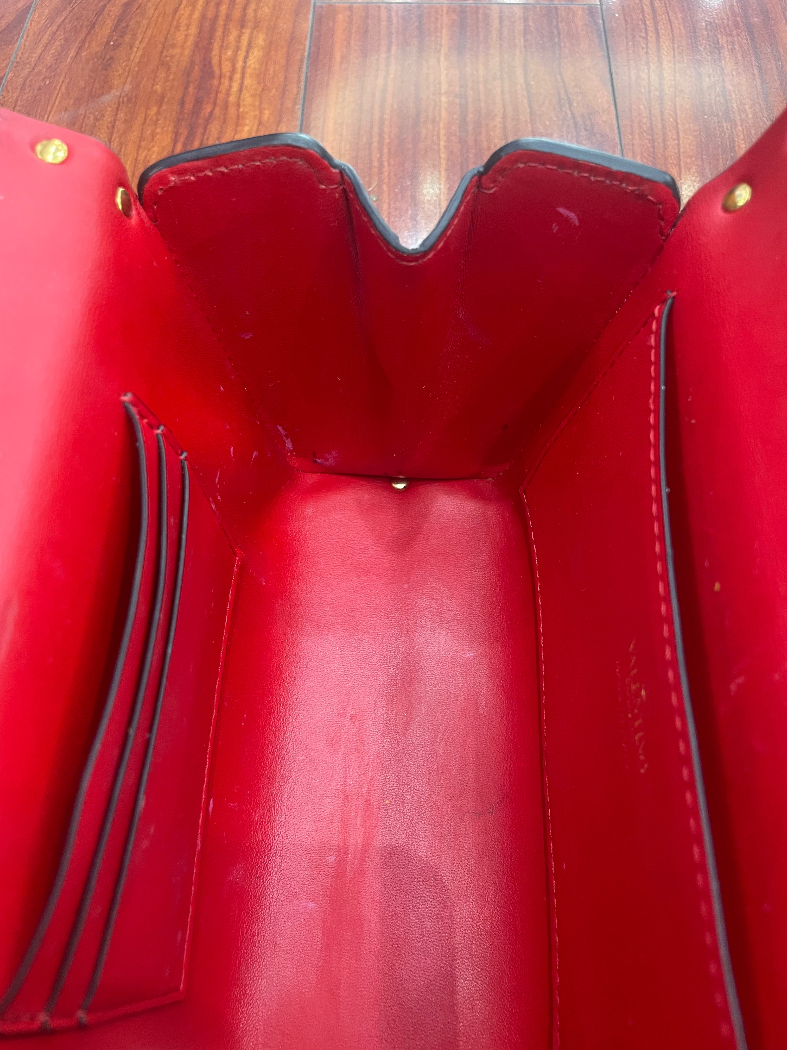 Valentino Off White Leather Rockstud Alcove Top Handle Bag With Strap