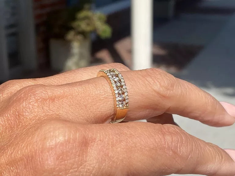 Authentic Effy 14KY Gold Espresso Brown & White Diamond 3 Row Ring 0.60 Carats