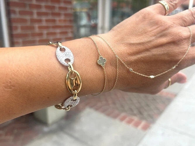 18K Yellow Gold Gucci Style Diamond Bracelet 3.07 Carats