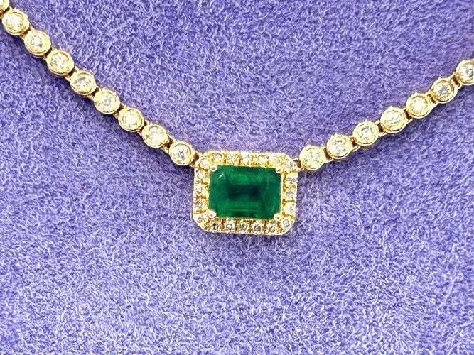 14K Yellow Gold Emerald & Diamond Bezel Necklace 1.85 Carat Total Weight