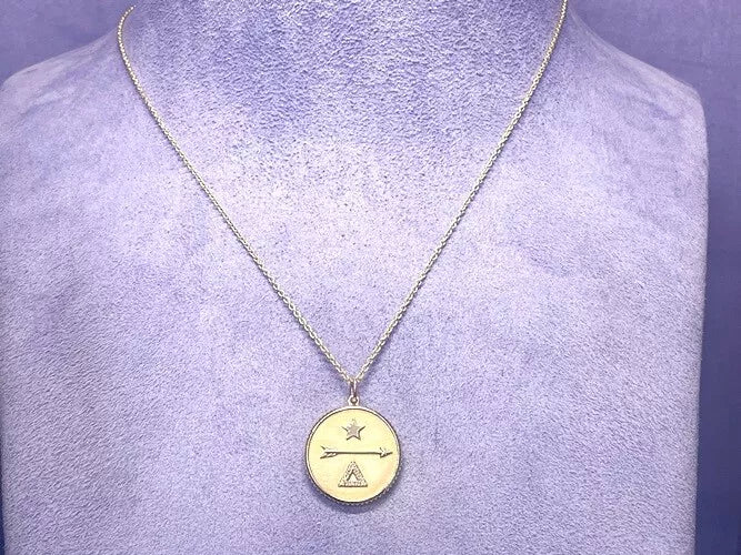 14K Yellow Gold Arrow Pyramid Star Medallion Pendant Necklace 0.05 Carats
