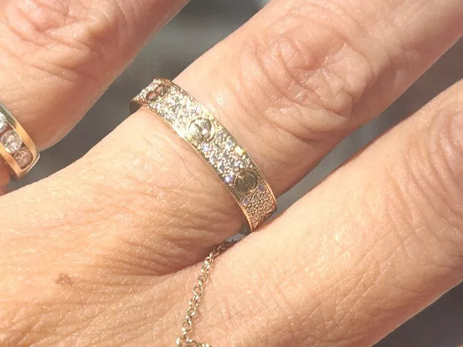 LOVE WEDDING BAND, DIAMOND-PAVED 0.31Cts SIZE 52 US SIZE 6