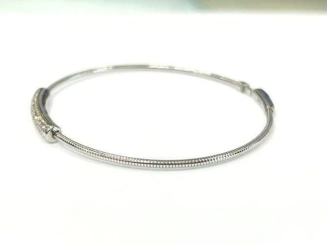 Pave' Diamond Bar 18K White Gold Flexible Bangle Bracelet 0.57 Carats
