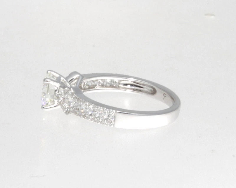18K White Gold & Round Brilliant Cut Diamond Ring 2.40 Cts. GIA H, VVS1