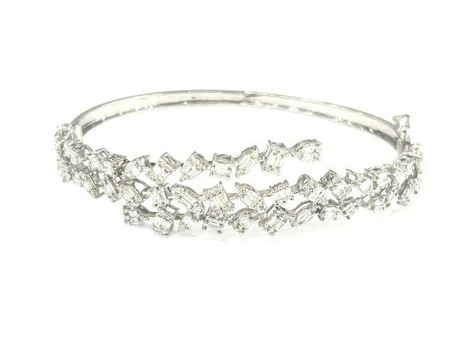 18K White Gold Triple Row Multi-Cut Diamond Bangle Bracelet 2.07 Carat TW