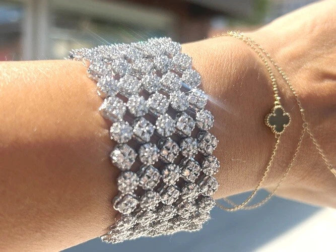 18K White Gold 5-Row Diamond Bracelet Apx. 18.00-20.00 Carats