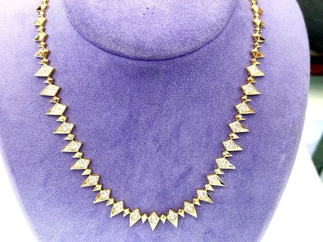 18K yellow Gold Diamond Spike Design Necklace 3.07 Carats