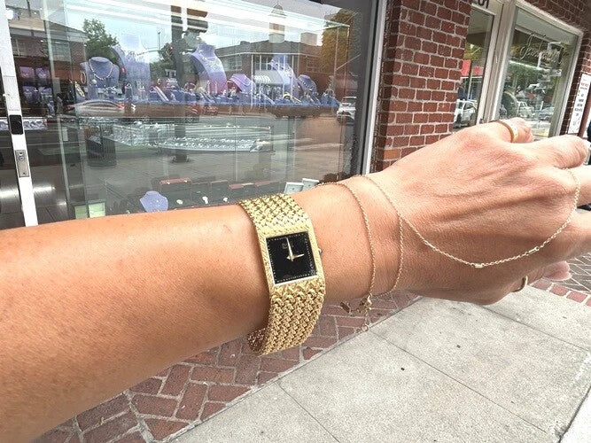 18K Yellow Gold Piaget Classic 9352 D2 Onyx Dial Gold Watch