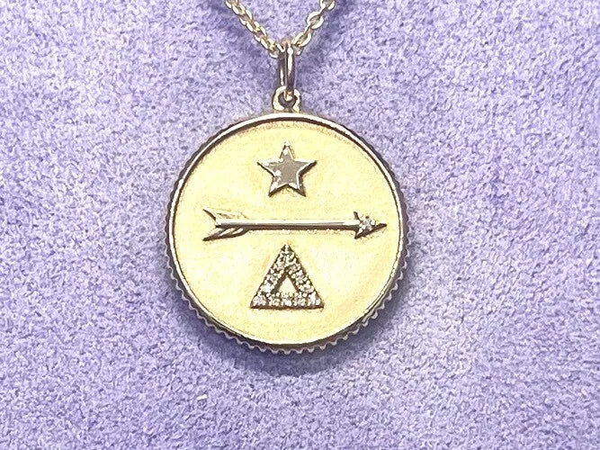 14K Yellow Gold Arrow Pyramid Star Medallion Pendant Necklace 0.05 Carats