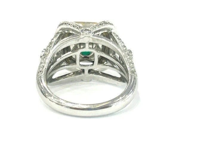 18K White & Yellow Gold Natural Columbian Emerald & Diamond Ring 2.47 Carats