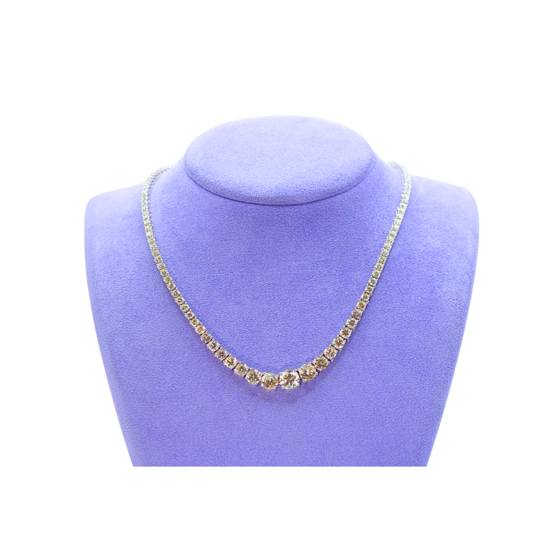 18K White Gold Tennis Diamond Necklace