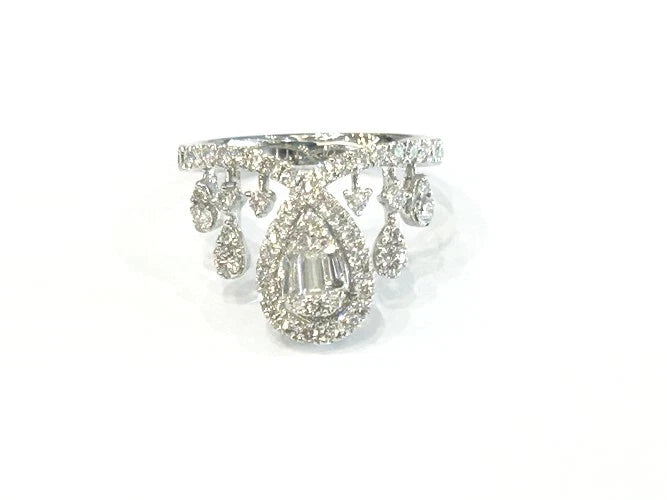 18k White Gold Crown Diamond Ring