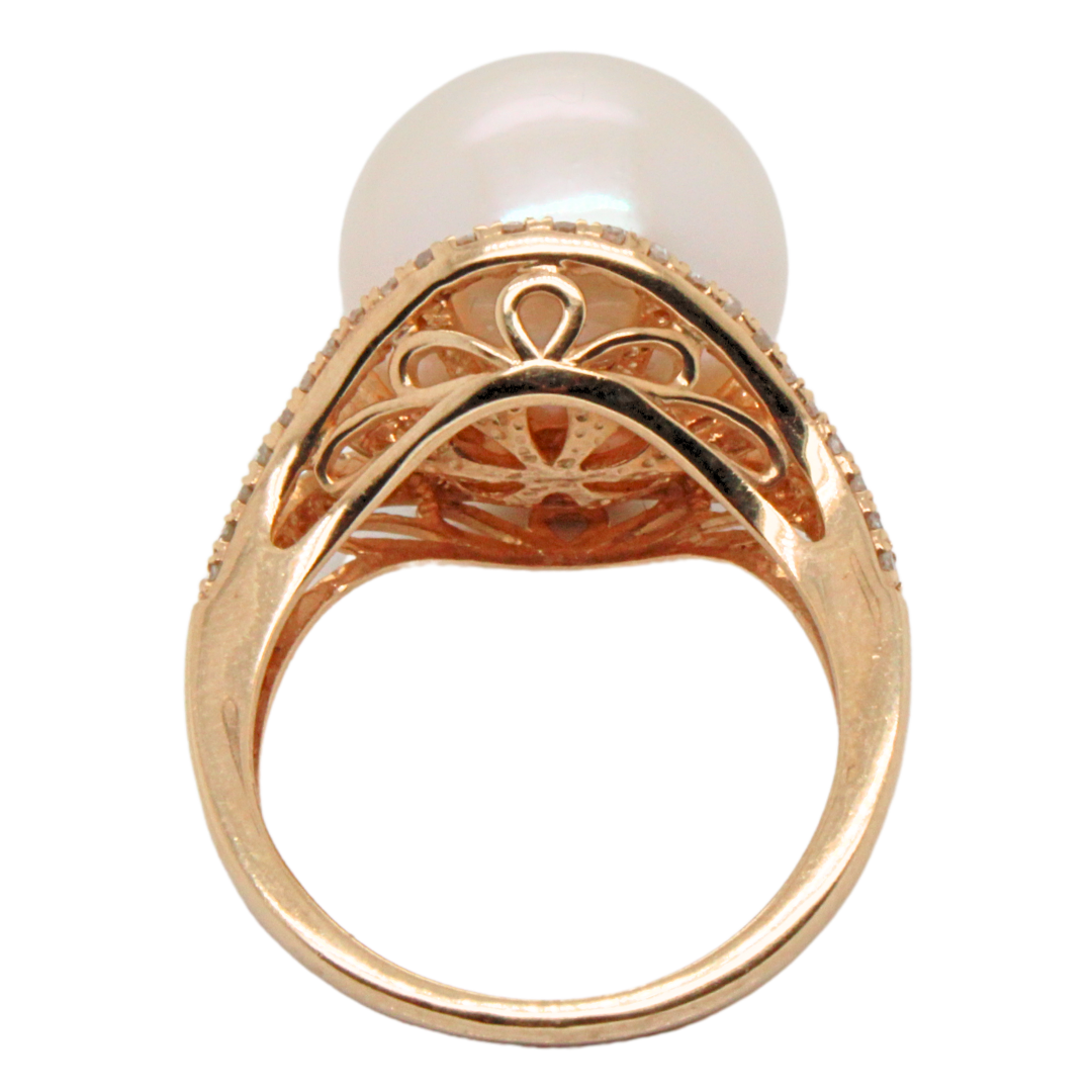 14k Yellow Gold Pear and Diamond Ring