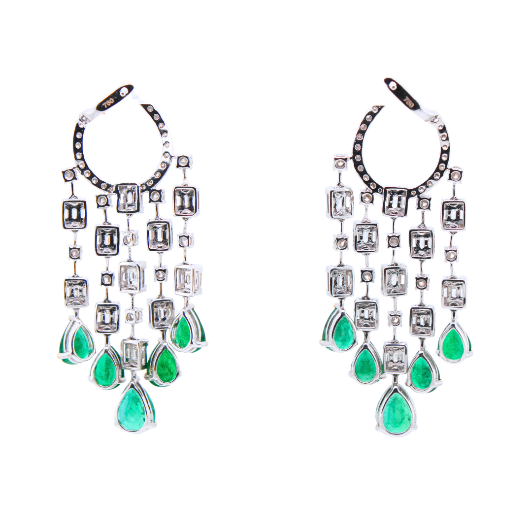 18K WHITE GOLD EMERALD AND DIAMOND CHANDELIER EARRINGS 15.60ctw