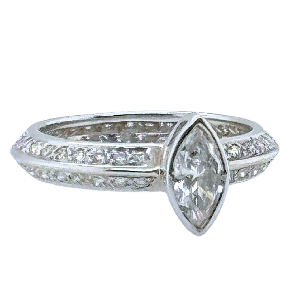 18k White Gold Marquise and Diamond Ring 1.07CTW