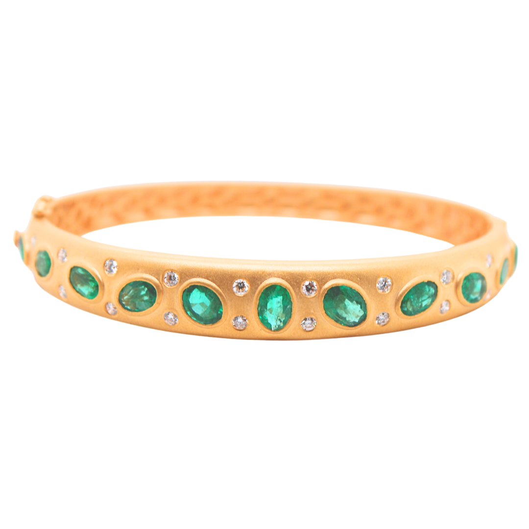 14k Yellow Gold Emerald Diamond Bangle