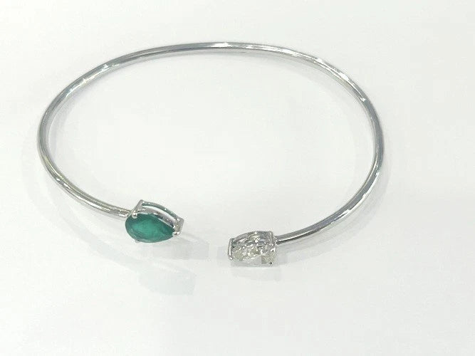 18K White Gold Sleek Emerald & pear Shape Cuff Bangle 1.54 Carat Total Weight