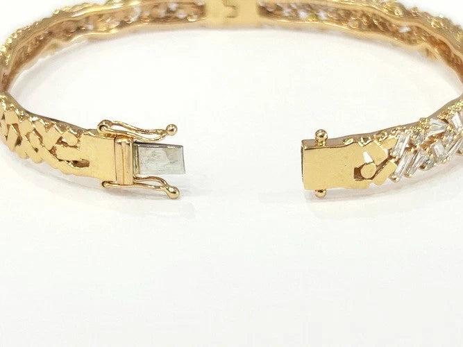 18K Rose Gold Scattered Diamond Bangle Bracelet 2.25 Carats