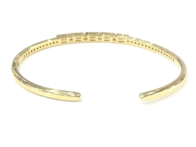 18K Yellow Gold Round & Baguette Diamond Cuff Bracelet 2.02 Carat Total Weight