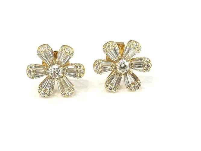 18K yellow Gold Baguette & Round Diamond Flower Earrings 1.25 Carats