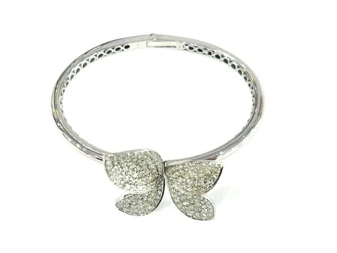 18K White Gold Four Petal Diamond Flower Bangle Bracelet 3.85 Carats