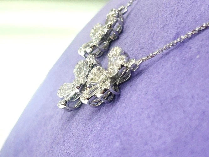 18K White Gold Triple Flower Diamond Necklace 2.69 Carats