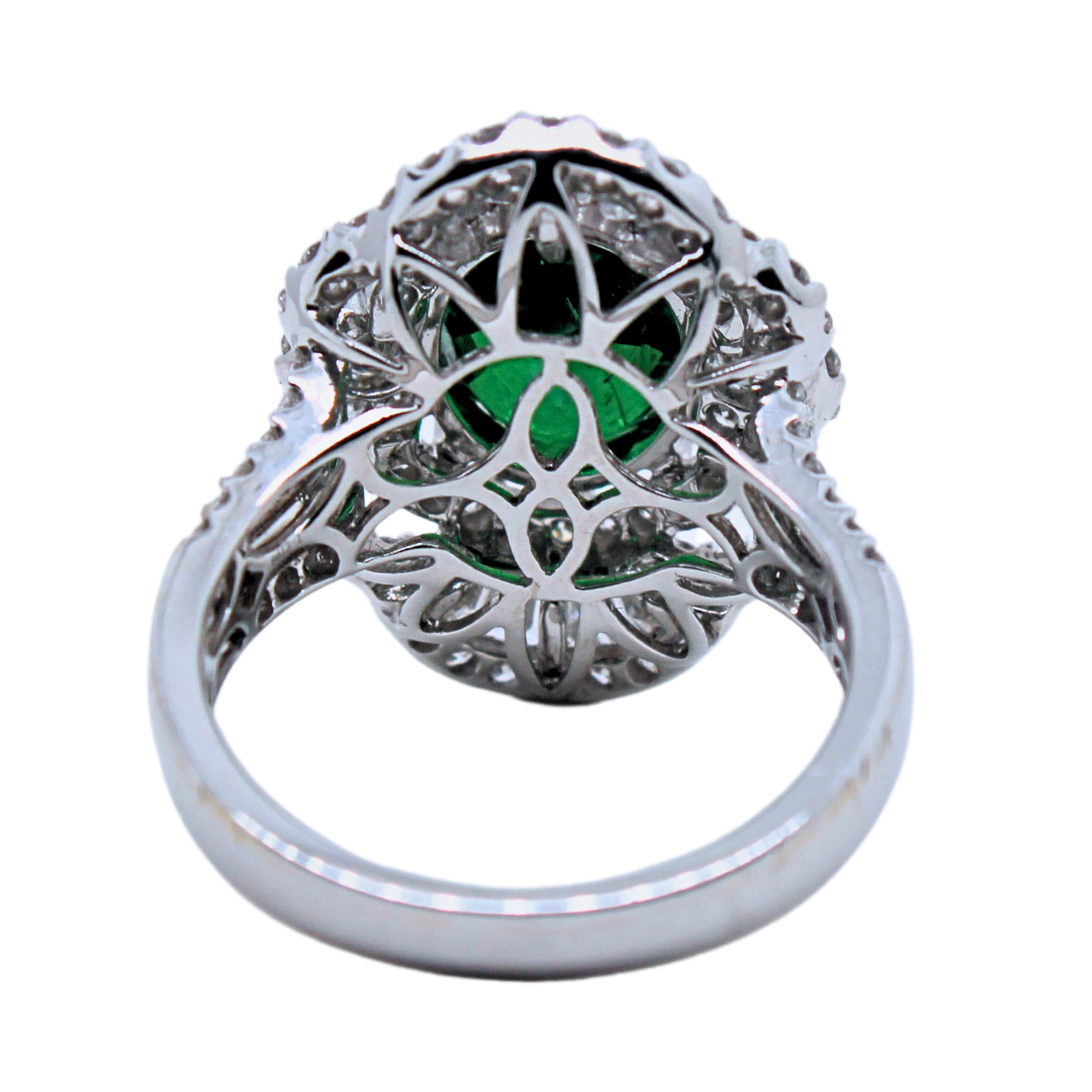 18k White Gold Oval Tsavorite and Diamond Ring with GIA