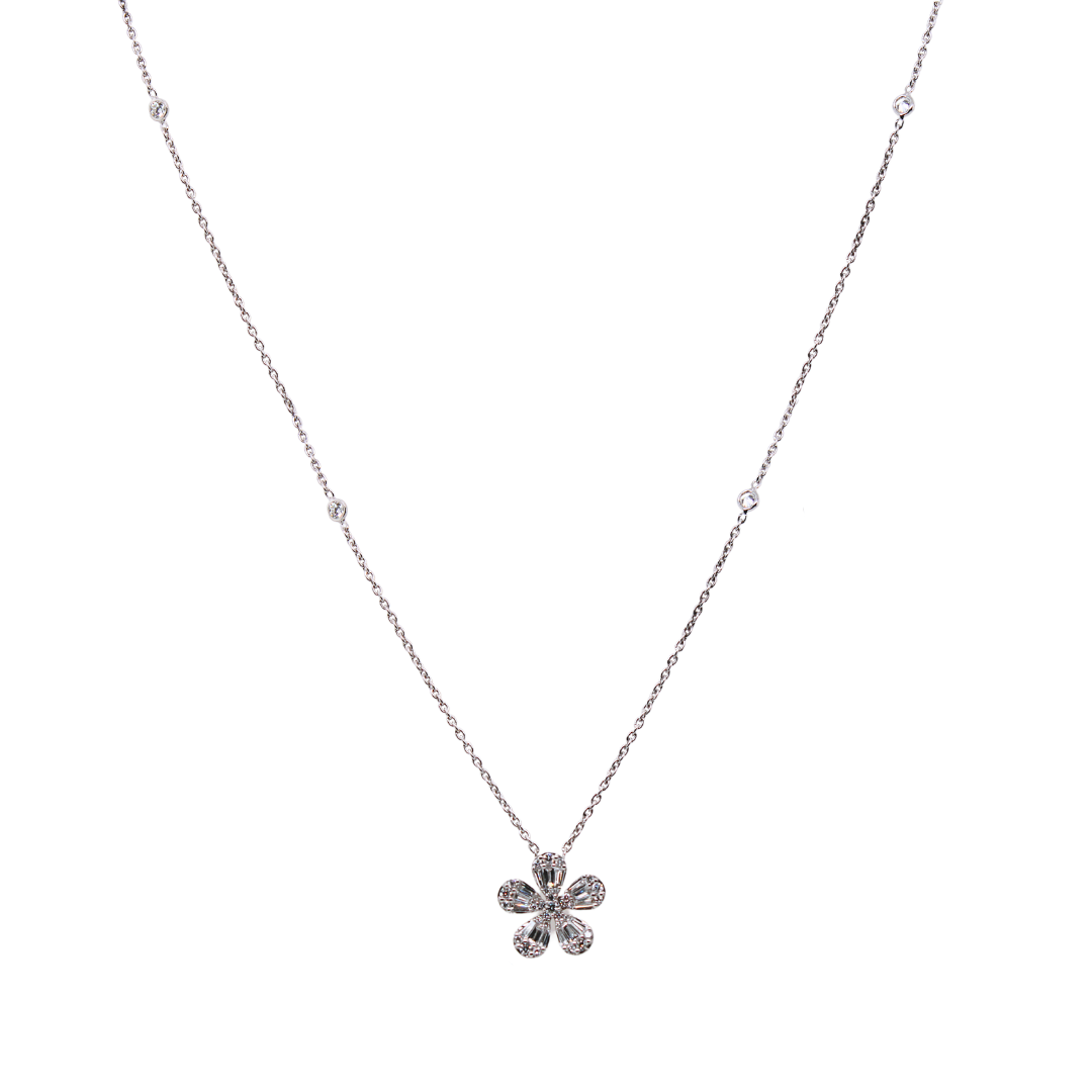 18K White Gold 5-Petal Diamond Flower Pendant Necklace 0.46 Carats