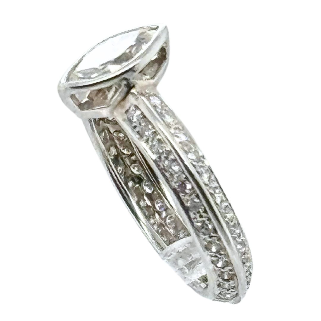 18k White Gold Marquise and Diamond Ring 1.07CTW