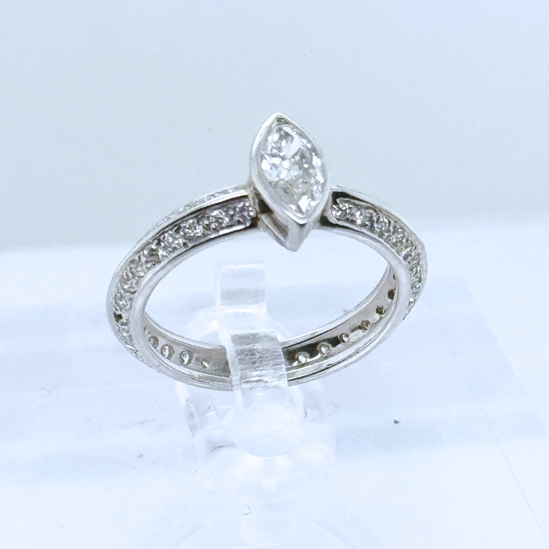 18k White Gold Marquise and Diamond Ring 1.07CTW